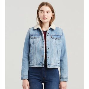 Levis Sherpa Trucker Jacket XS NWT